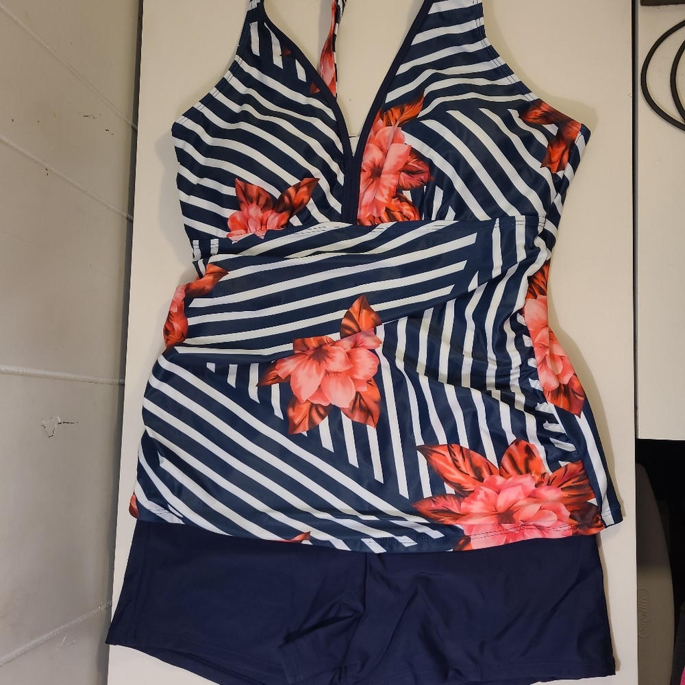 YONIQUE FLORAL/STRIPE TANKINI SIZE XL NWT